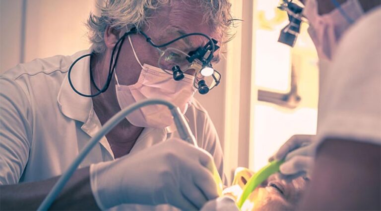 Donació de medicaments a Senegal (dentistes sobre rodes)