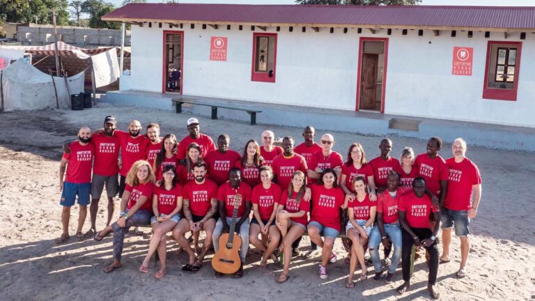 Projecte d’ajuda humanitària a l’hospital de Missirah (Dentistes sobre Rodes)