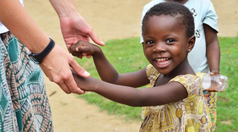 Projecte de millora en el tractament de la malària greu infantil a l’hospital d’ebomé